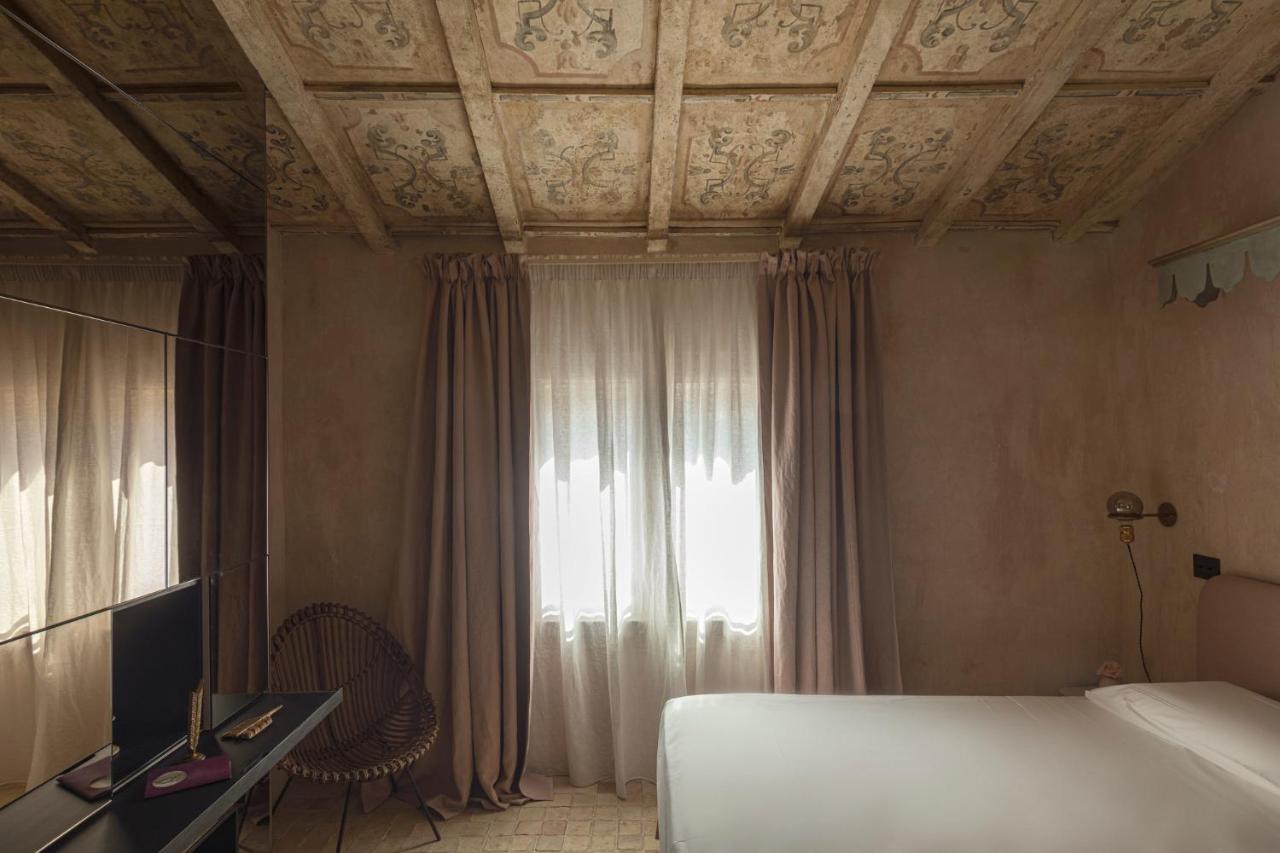 ホテル Elle Dimora Di Sicilia カターニア エクステリア 写真